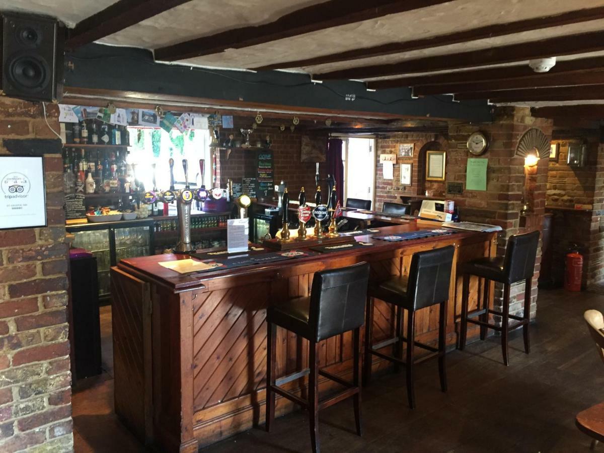 The St Crispin Inn Worth  Zewnętrze zdjęcie